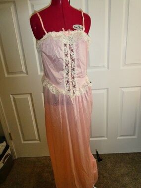 70s Vintage Pink Drop Waist Lace Slip Dress Medium